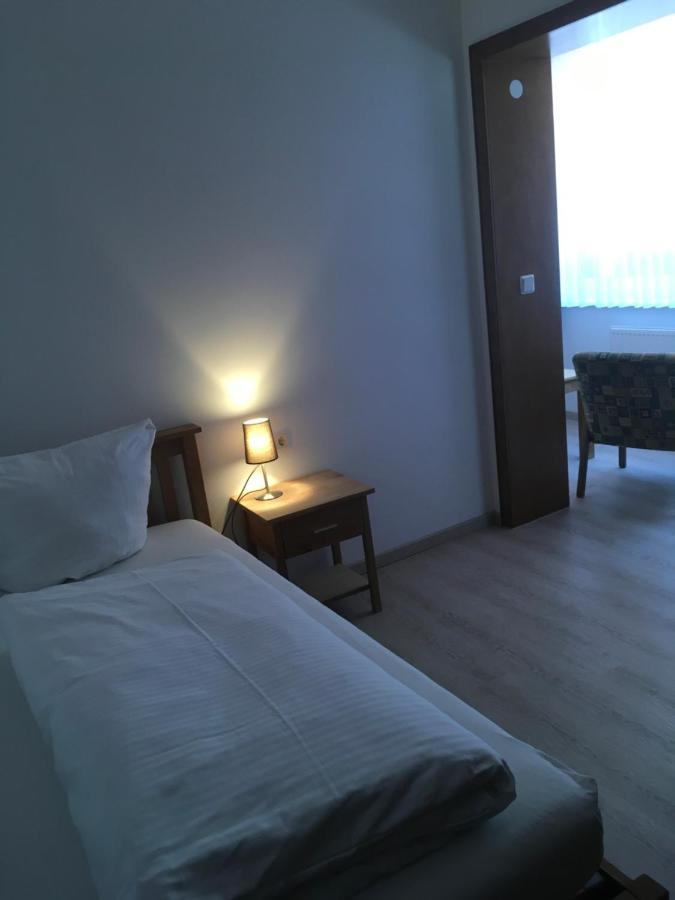 Hotel-Pension Zum Paradies 빌링겐 외부 사진