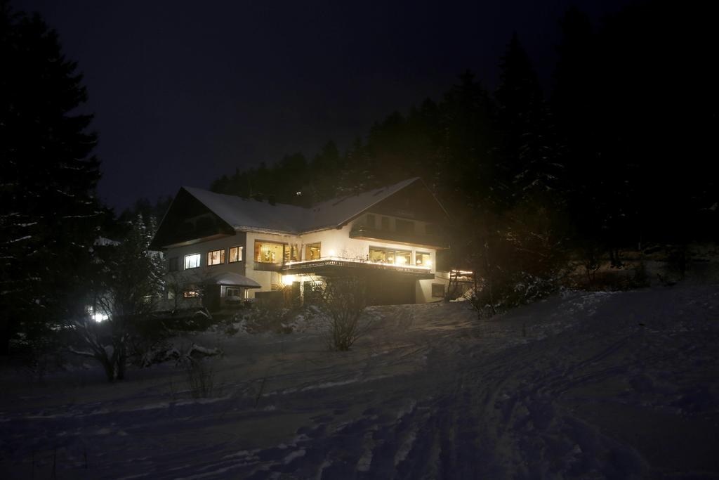 Hotel-Pension Zum Paradies 빌링겐 외부 사진