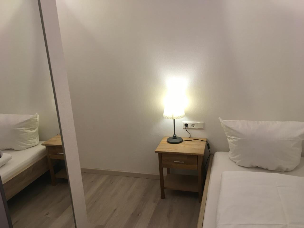 Hotel-Pension Zum Paradies 빌링겐 외부 사진